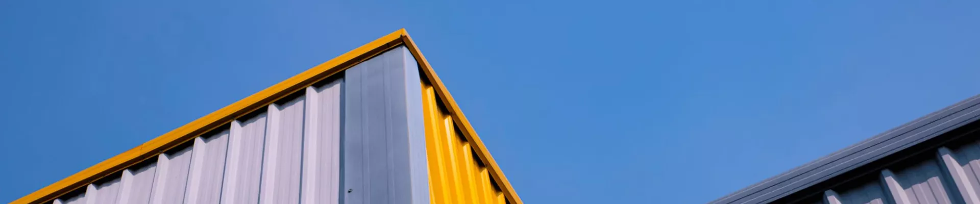 रंगीन स्टील प्लेटहरू